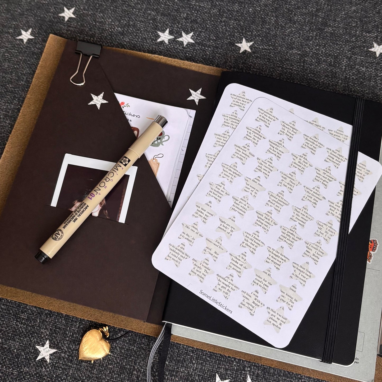 bookish stars stickers